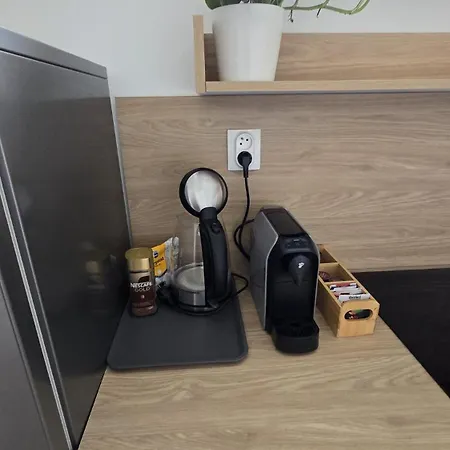 Xela Apartman Mierovo